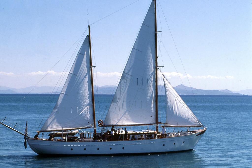 Boat rental in Athens, 
