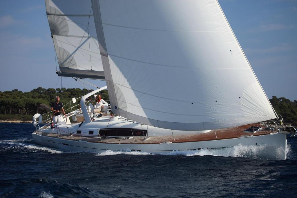 Up to 10 persons can enjoy a ride on this Beneteau boat
