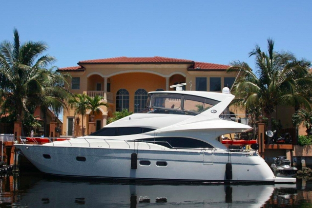 Boat rental in Miami Beach, FL