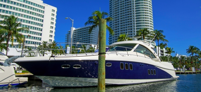 Sea Ray's 60.0 feet in Miami
