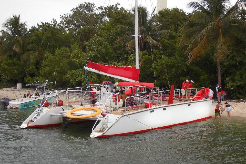 Boat rental in Miami Beach, FL