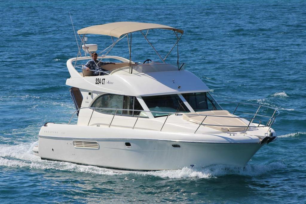 Flybridge boat rental in Hvar, Croatia