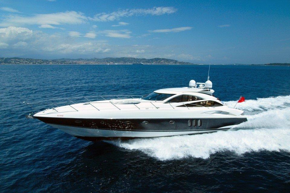 Sunseeker's 68.0 feet in Antibes