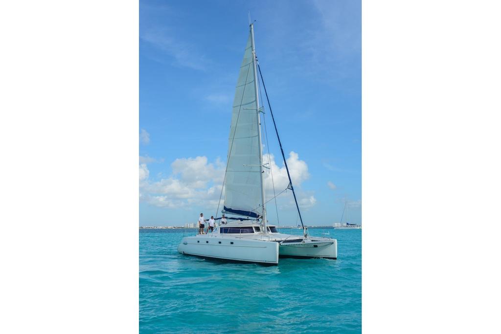 Boat for rent Custom 43.0 feet in Marina Chac Chi, Mexico