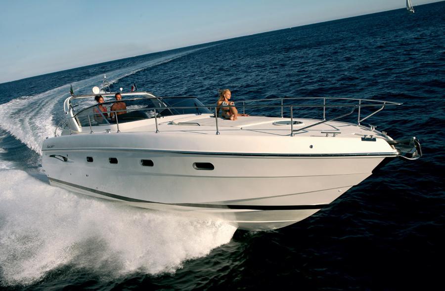 Boat rental in Lavrio, 