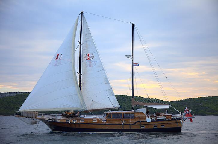 Custom's 91.86 feet in Sibenik