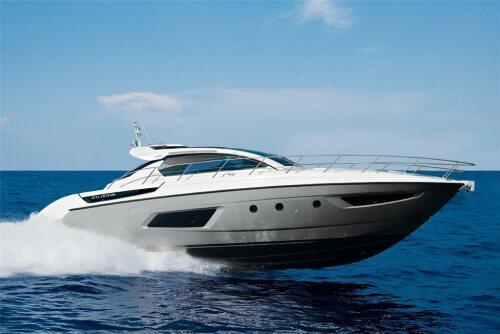Boating is fun with a Motor yacht in Sliema