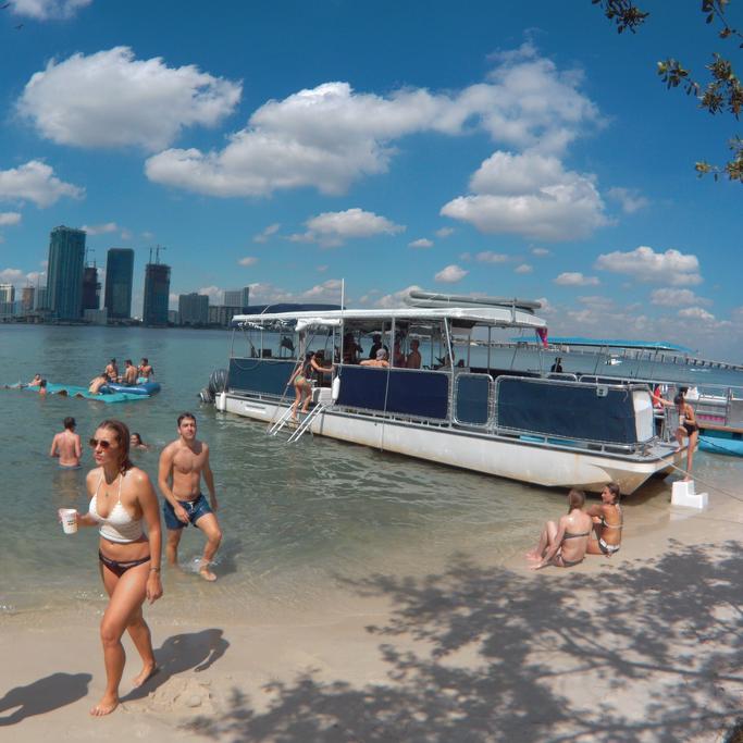 Discover Miami surroundings on this 40P CORINTHIAN boat