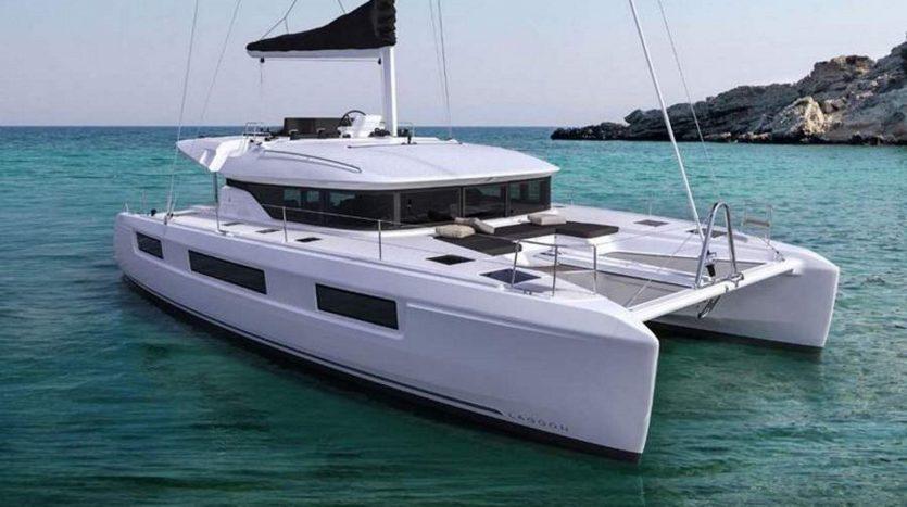 Up to 12 persons can enjoy a ride on this Catamaran boat