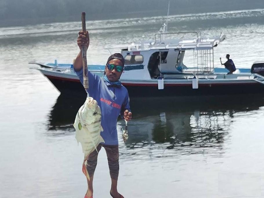 Boating is fun with a Cuddy cabin in Kuala Rompin