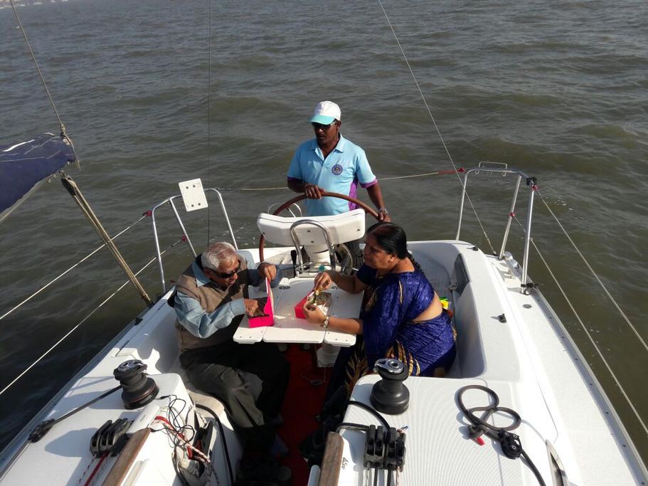 Up to 6 persons can enjoy a ride on this Catamaran boat