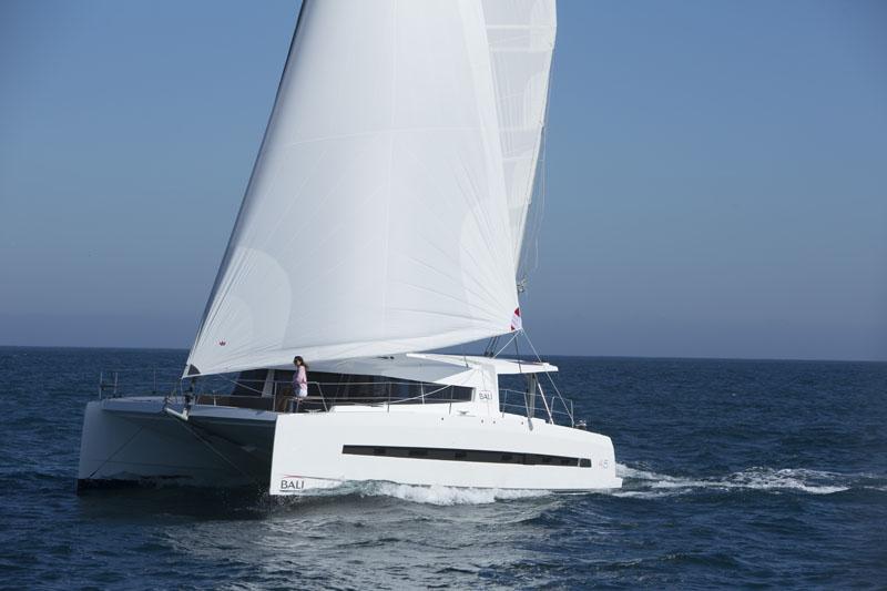 Catamaran boat for rent in Belize