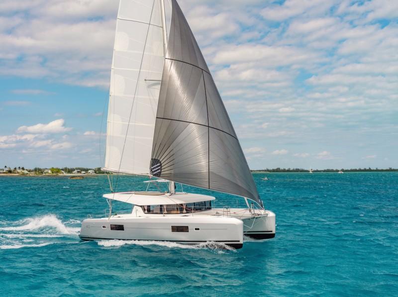 Lagoon boat for rent in Grenada