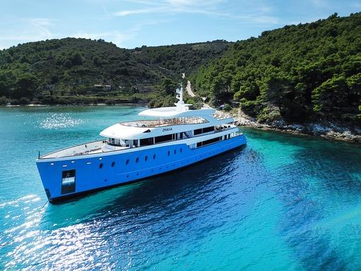 This 160.0' Custom cand take up to 38 passengers around Split