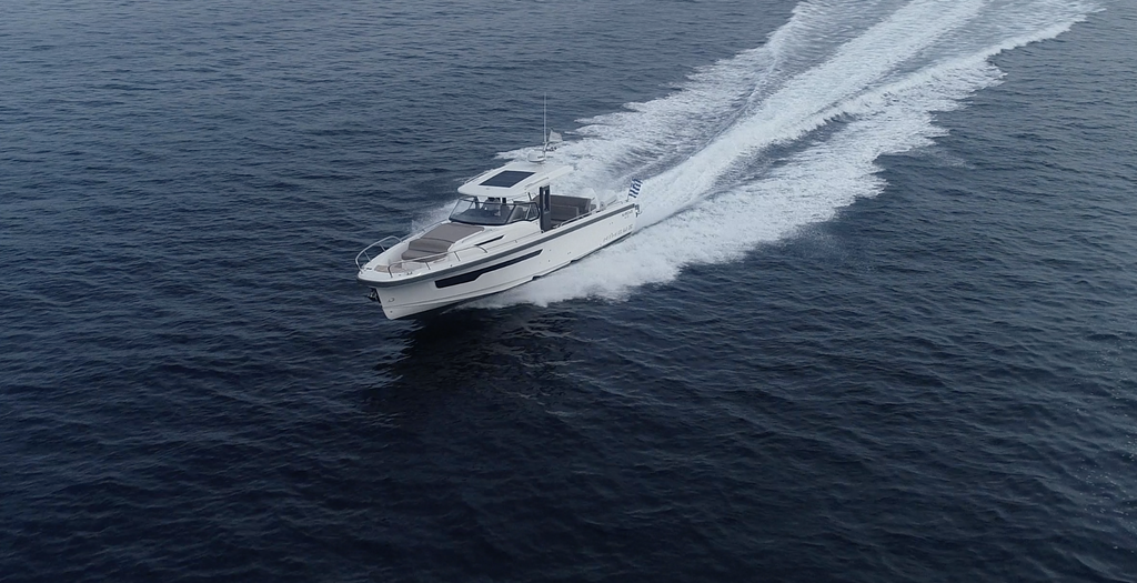 Boat rental in Hellinikon - Athens, 