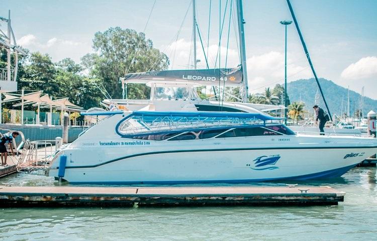 Motor yacht boat for rent in Phuket