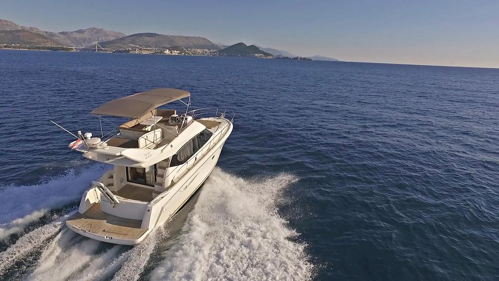 40.0 feet Jeanneau in great shape
