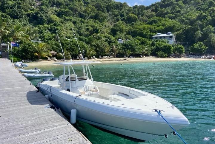 Center console boat rental in Oasis Cove Marina, U.S. Virgin Islands