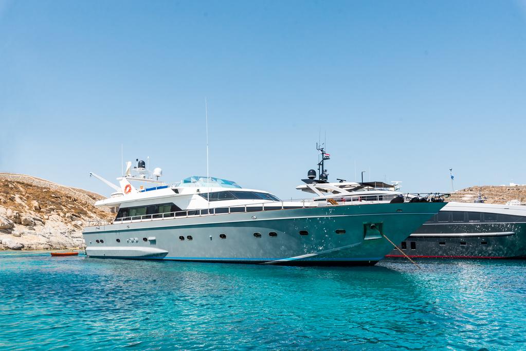 Motor yacht boat for rent in Athens