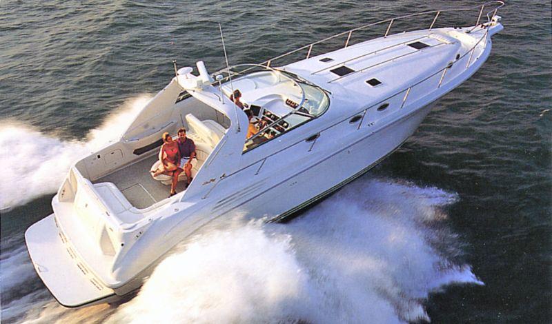 Boating is fun with a Sea Ray in Rhodes