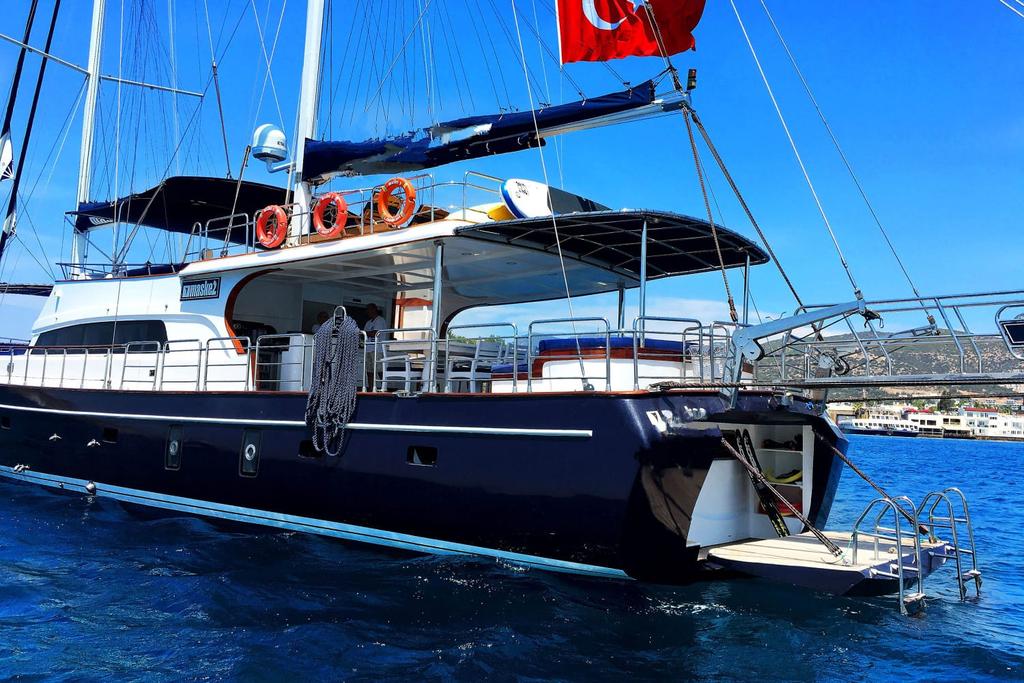 This 98.0' KETCH cand take up to 12 passengers around Mugla
