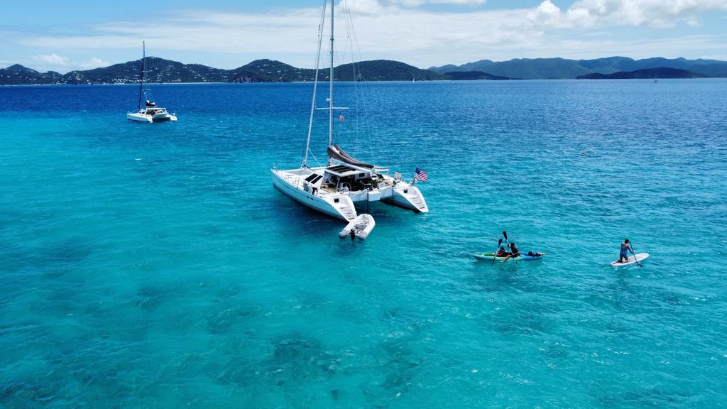 Lagoon boat for rent in 