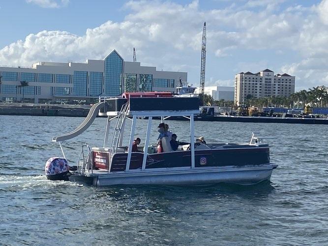 Boat for rent Avalon 25.0 feet in cox's landing, FL