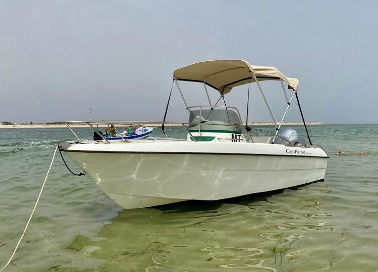 17.0 feet Cap Ferret in great shape