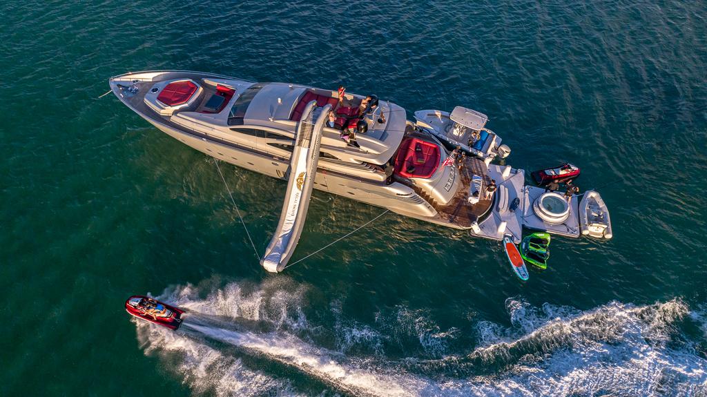 Up to 13 persons can enjoy a ride on this Motor yacht boat