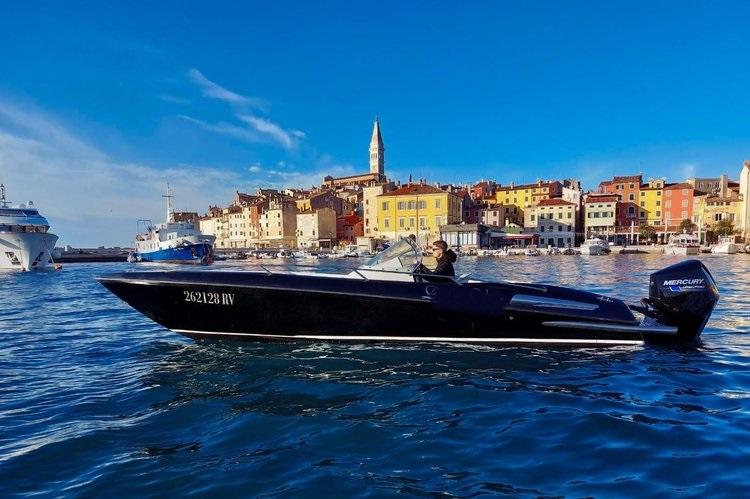 Boat for rent Hydrolift 26.0 feet in Rovinj, Croatia