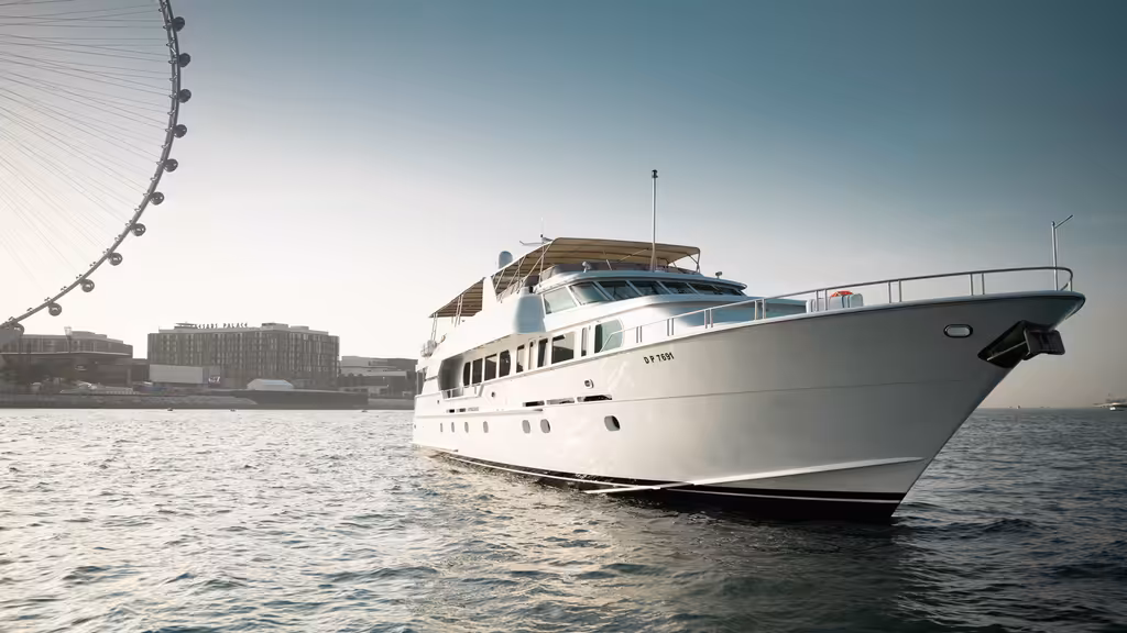 Mega yacht boat for rent in Dubai