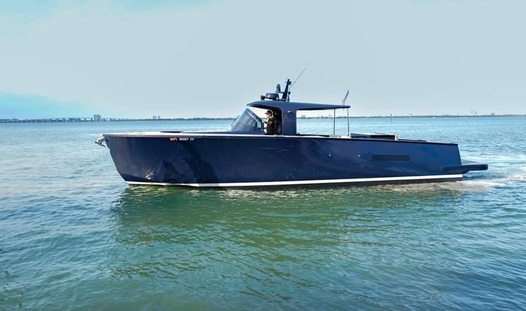 Up to 12 persons can enjoy a ride on this Motor yacht boat