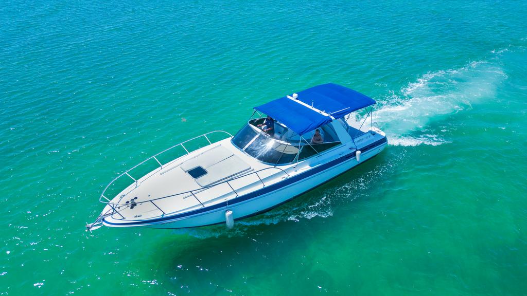 Boat rental in Miami, FL