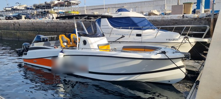 Center console boat for rent in Tenerife