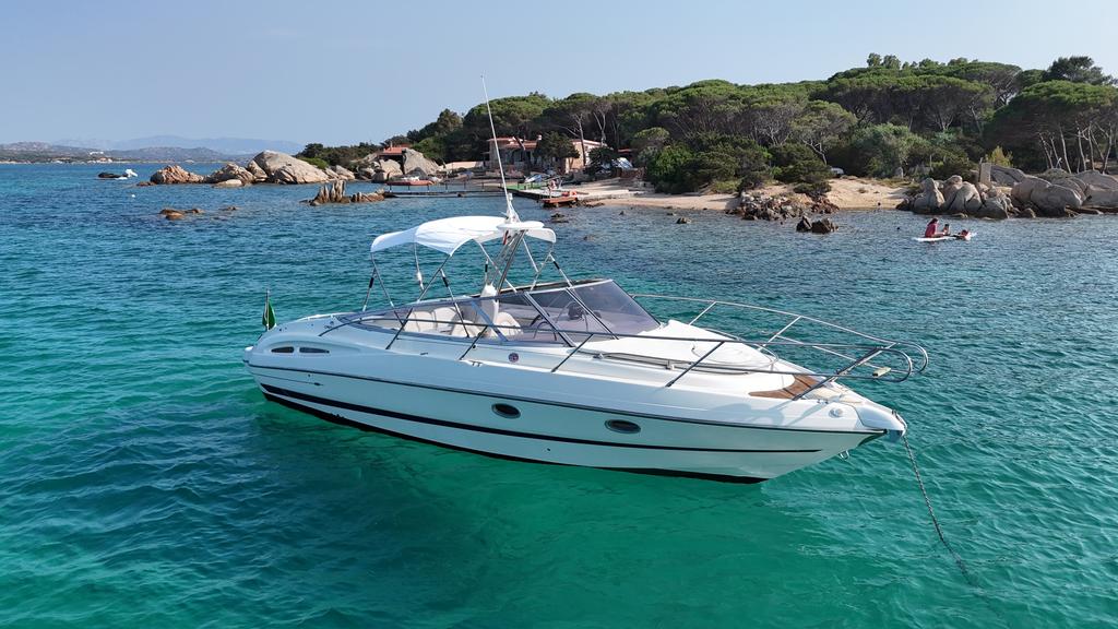 Cranchi's 29.9 feet in La Maddalena