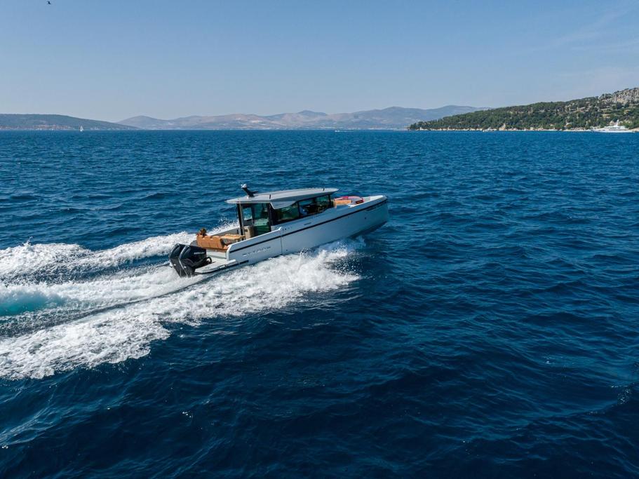 Boat for rent SAXDOR 10.2 feet in Zadar, Croatia