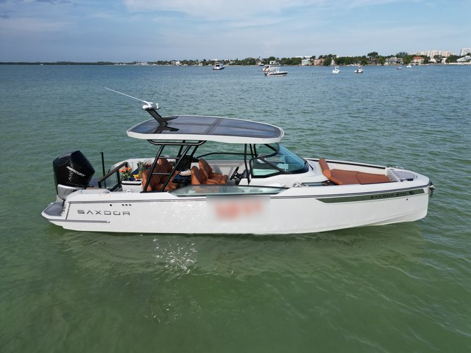Discover Miami surroundings on this 270 GTO Saxdor boat