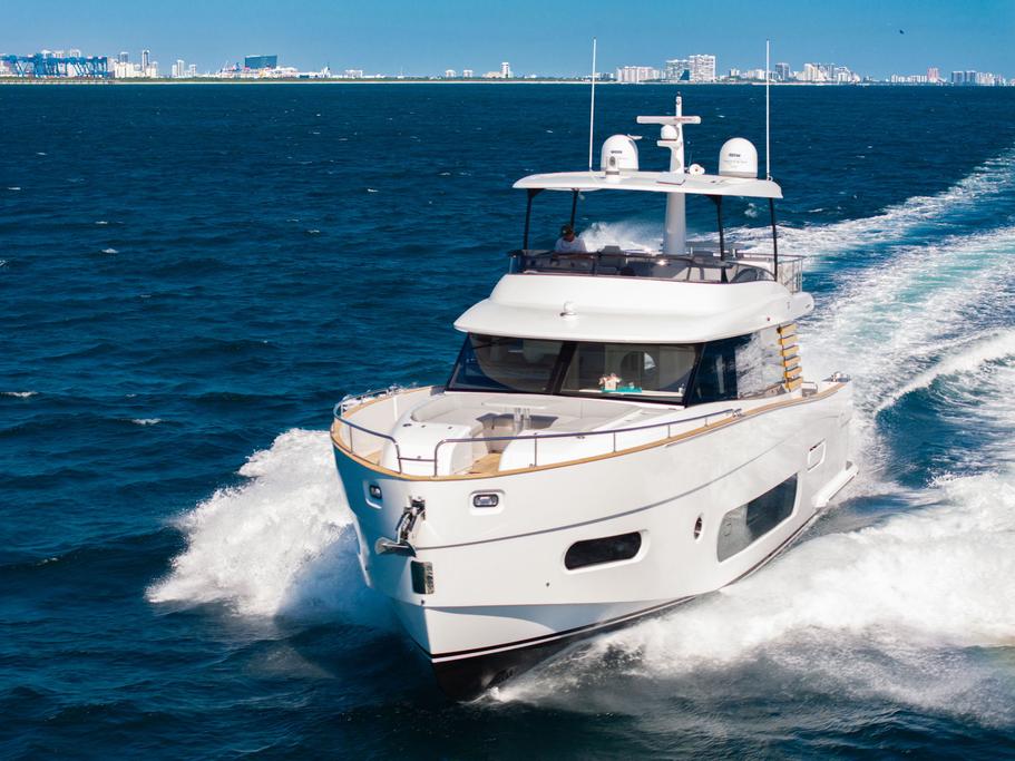 Boating is fun with a Azimut in Fort Lauderdale