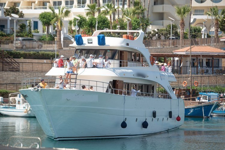 Up to 150 persons can enjoy a ride on this Mega yacht boat