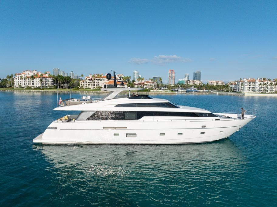 97.0 feet San Lorenzo in great shape