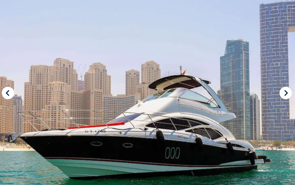 This 46.0' Ammos cand take up to 12 passengers around Dubai