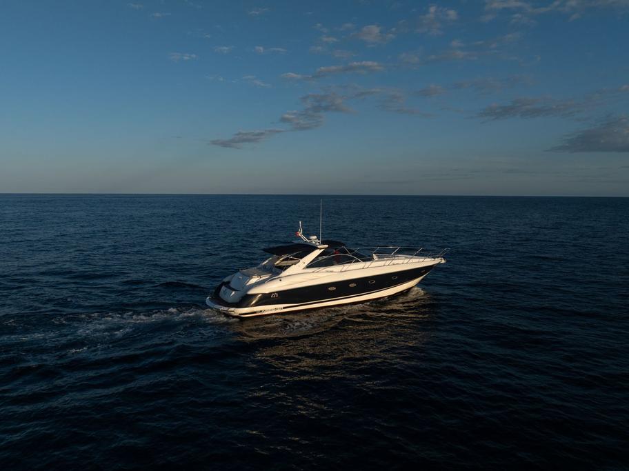 Sunseeker boat for rent in San José del Cabo