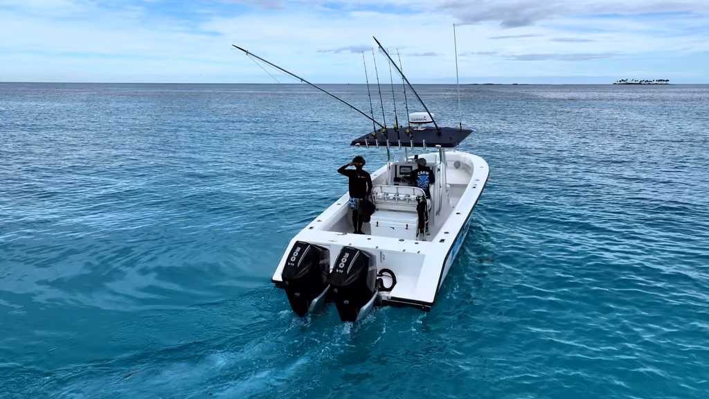 34.0 feet Venture in great shape
