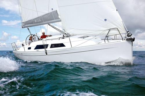 Enjoy a romantic getaway on this beautiful cruiser