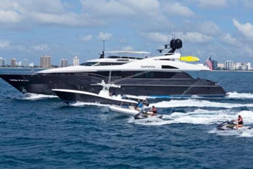 This Luxury Yacht Could Be Yours in the Caribbean!