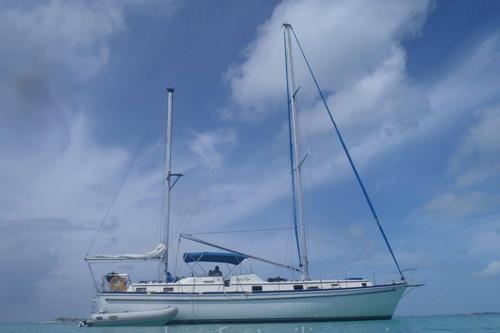 Boating is fun with a Ketch in Nassau