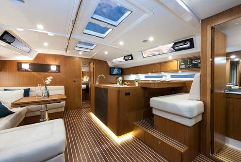 Boat rental in Athens, 