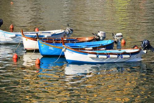 The magic of baoting around the Cinque Terre on a fisherman boat