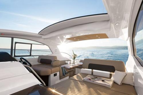 Up to 10 persons can enjoy a ride on this Azimut boat