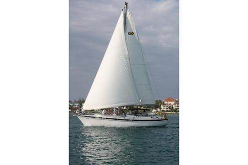 Cruiser boat for rent in Nassau